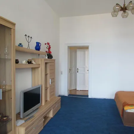 Freya Apartment