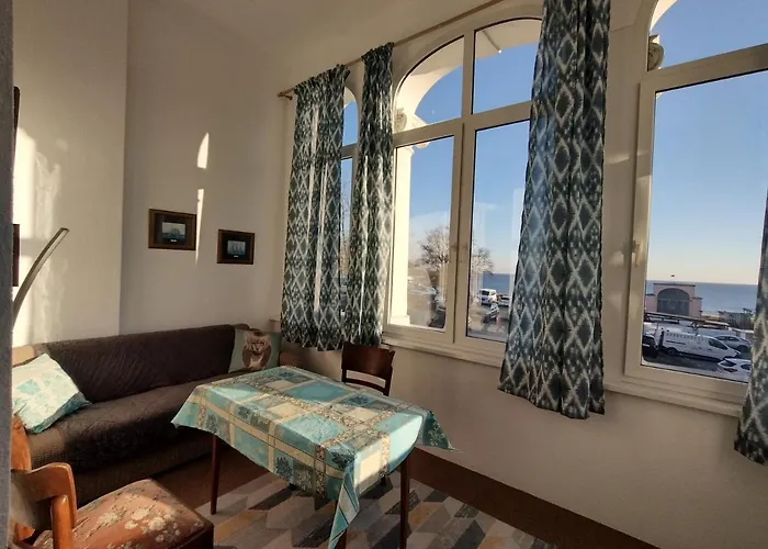 Freya Apartment *